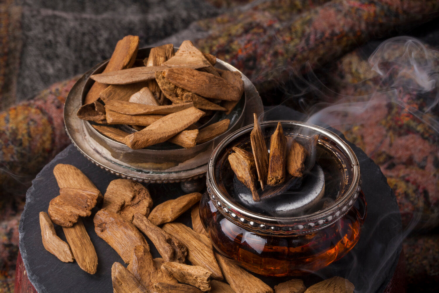 Oud burning for incense