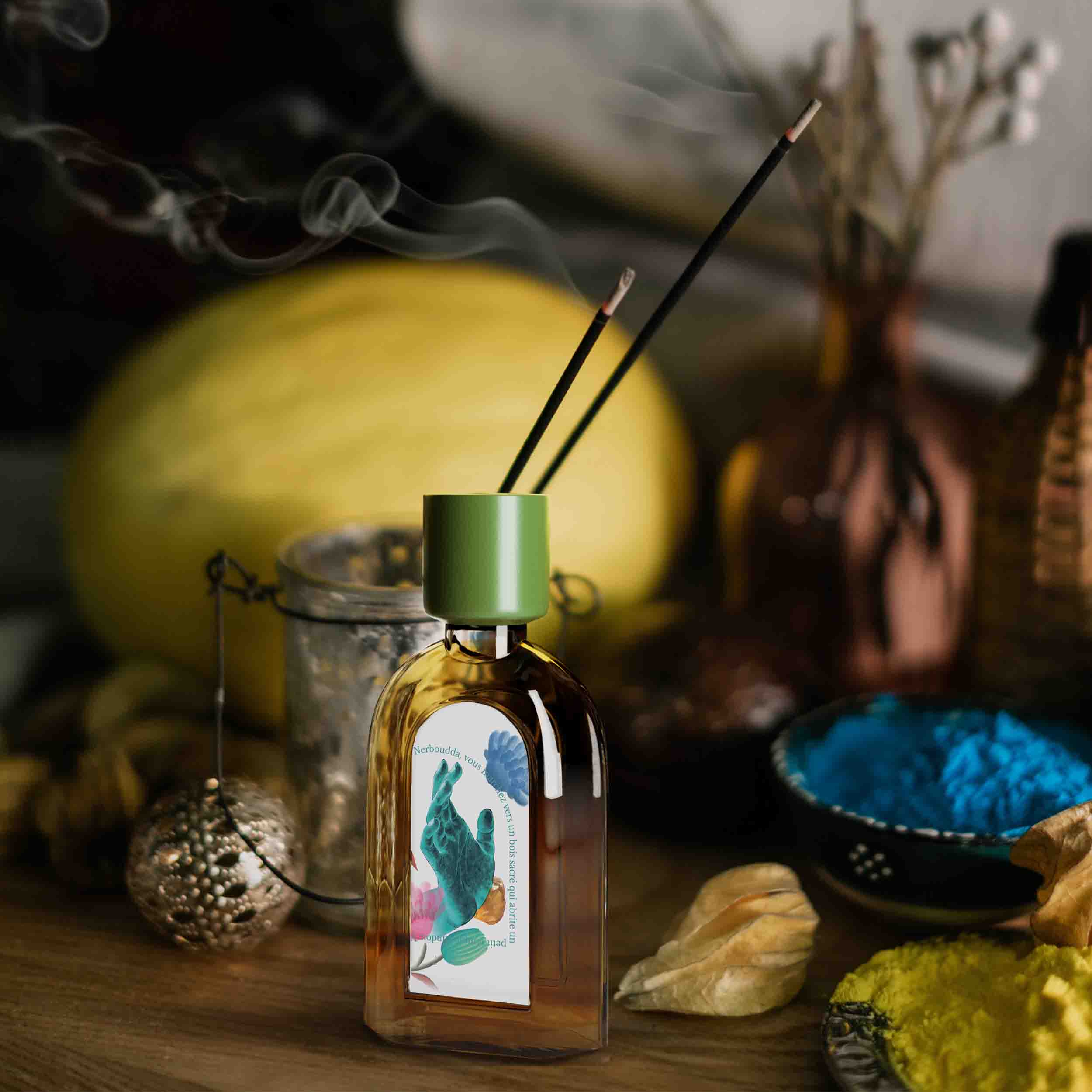 Sandalwood Sacré Lifestyle Shot by Le Jardin Retrouvé