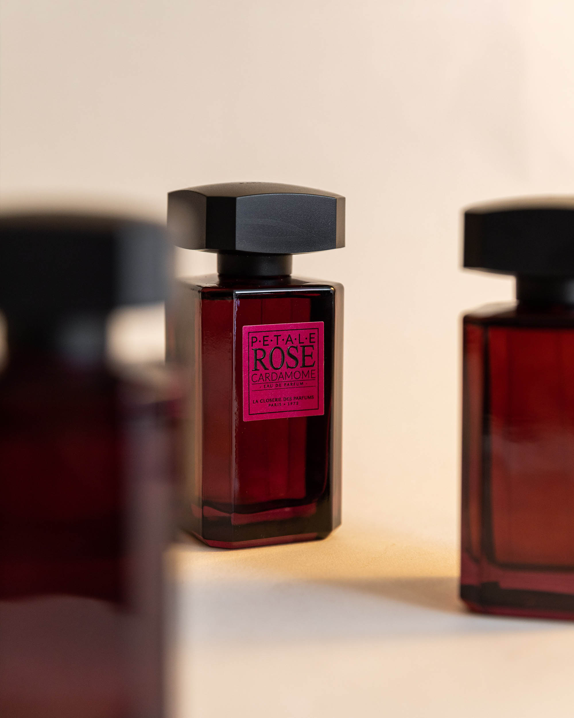 Petale Rose Cardamome 100ml Eau de Parfum by La Closerie des Parfums Lifestyle Shot #2